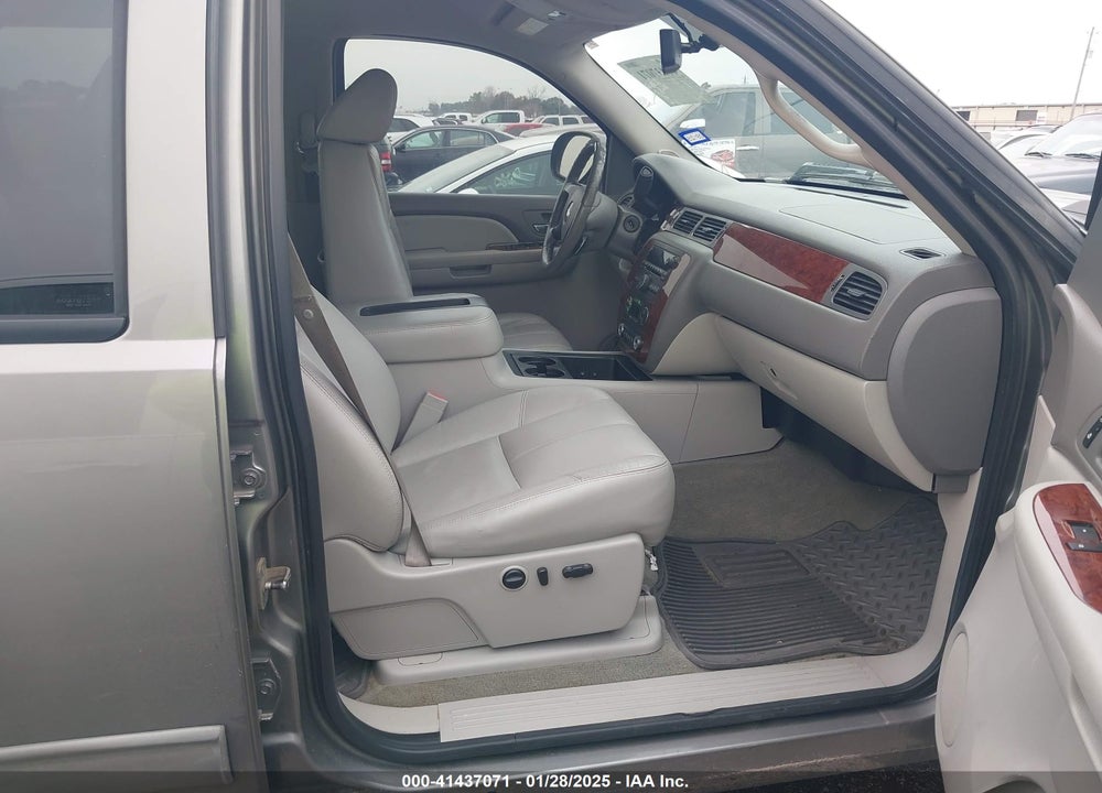 2009 CHEVROLET SILVERADO 2500HD LTZ VIN: 1GCHK63699F129347