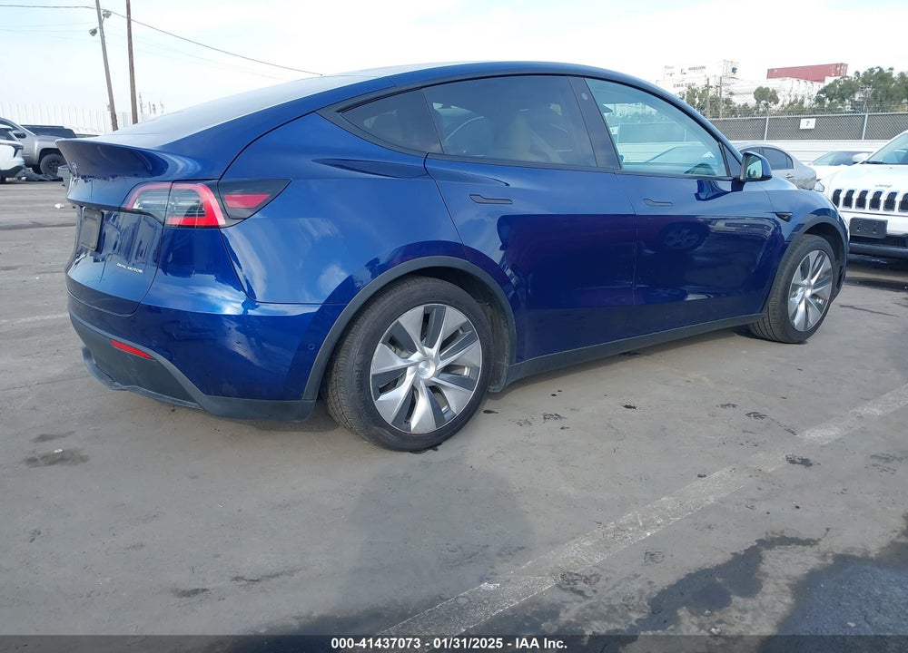 2021 TESLA MODEL Y VIN: 5YJYGDEE1MF096139