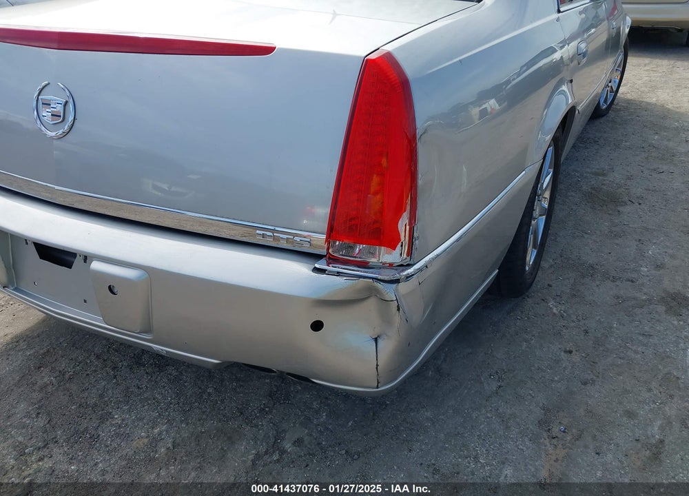 2006 CADILLAC DTS VIN: 1G6KD57946U137607