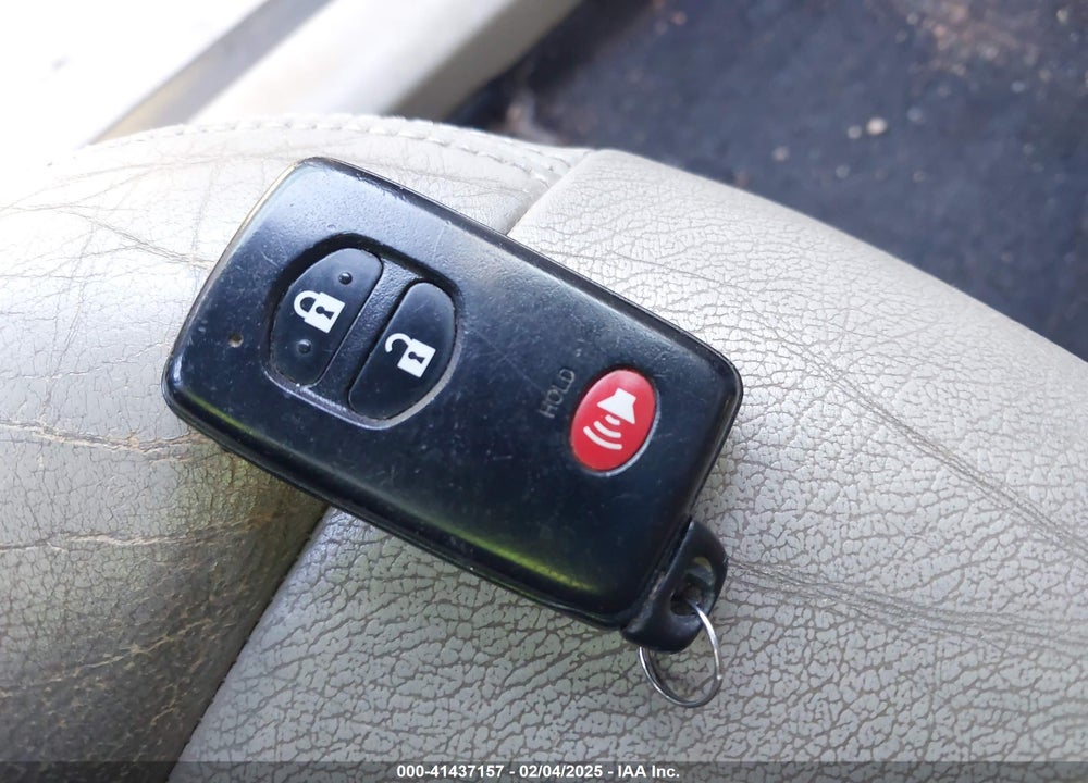 2013 TOYOTA PRIUS VIN: JTDKN3DU1D5651610