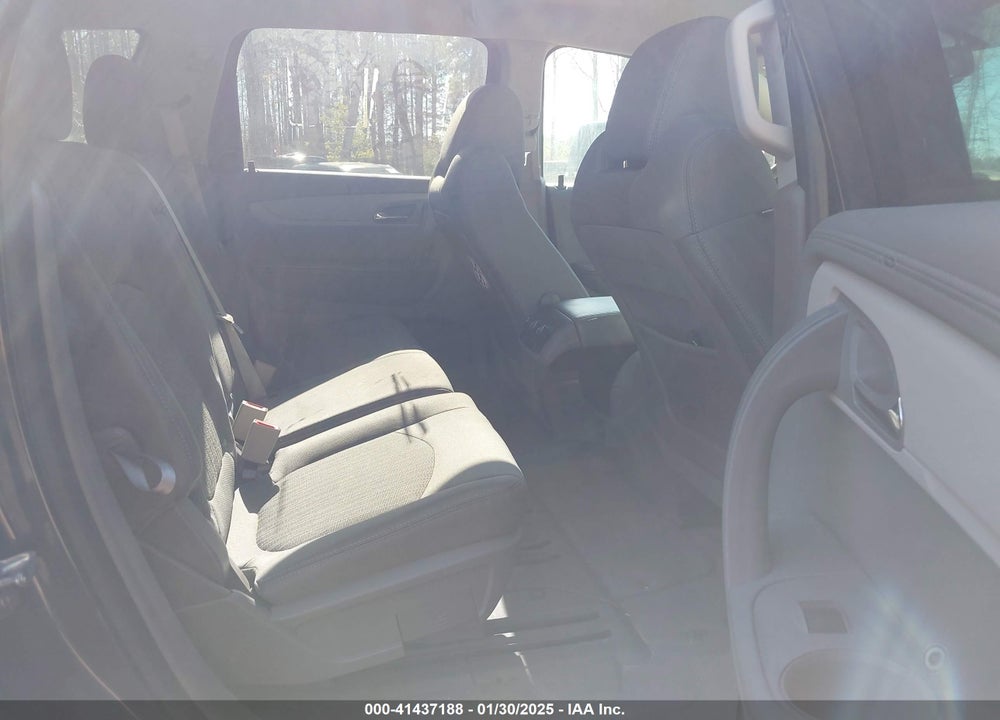 2017 CHEVROLET TRAVERSE LS VIN: 1GNKVFED6HJ245441