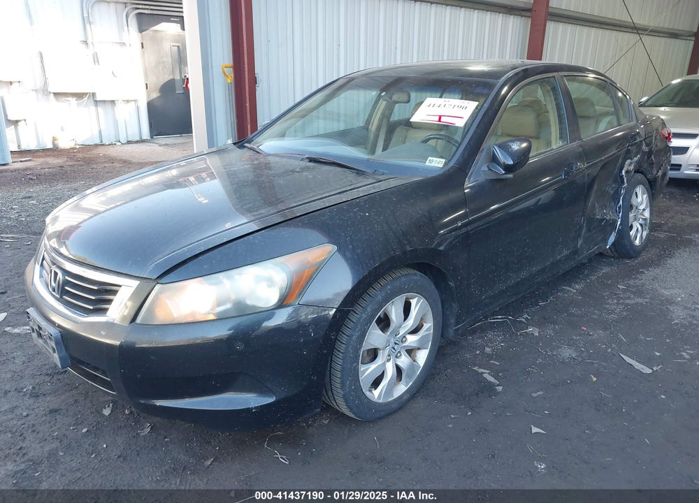 2008 HONDA ACCORD VIN: 1HGCP26808A155978