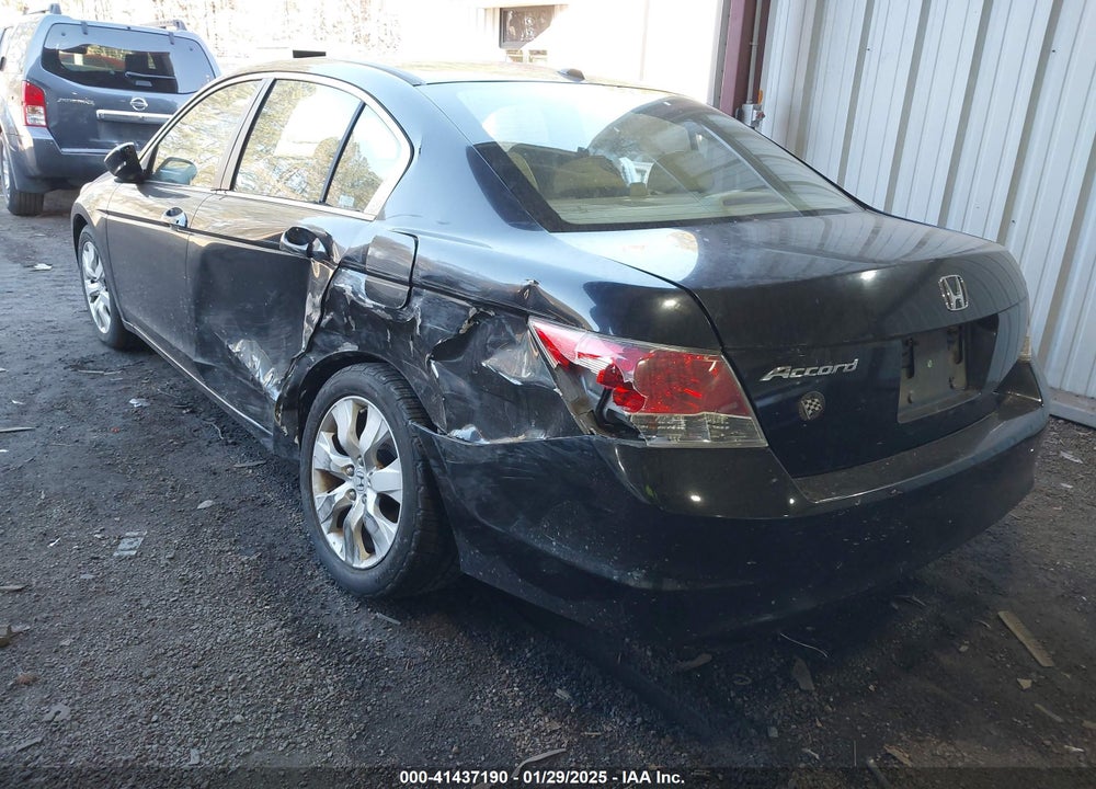 2008 HONDA ACCORD VIN: 1HGCP26808A155978