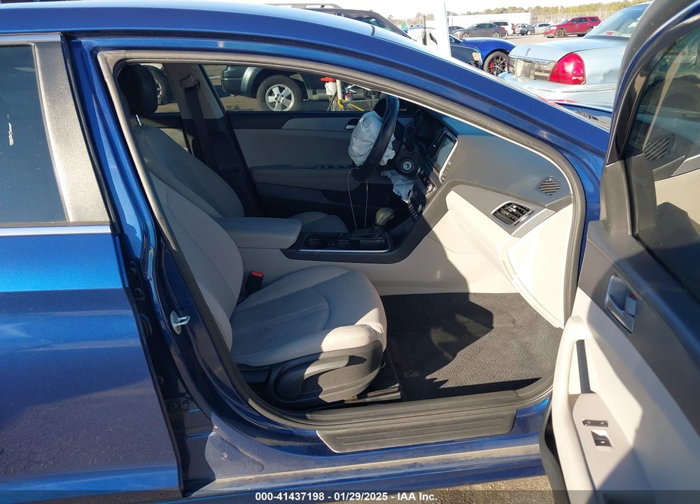 2019 HYUNDAI SONATA VIN: 5NPE24AF9KH753624