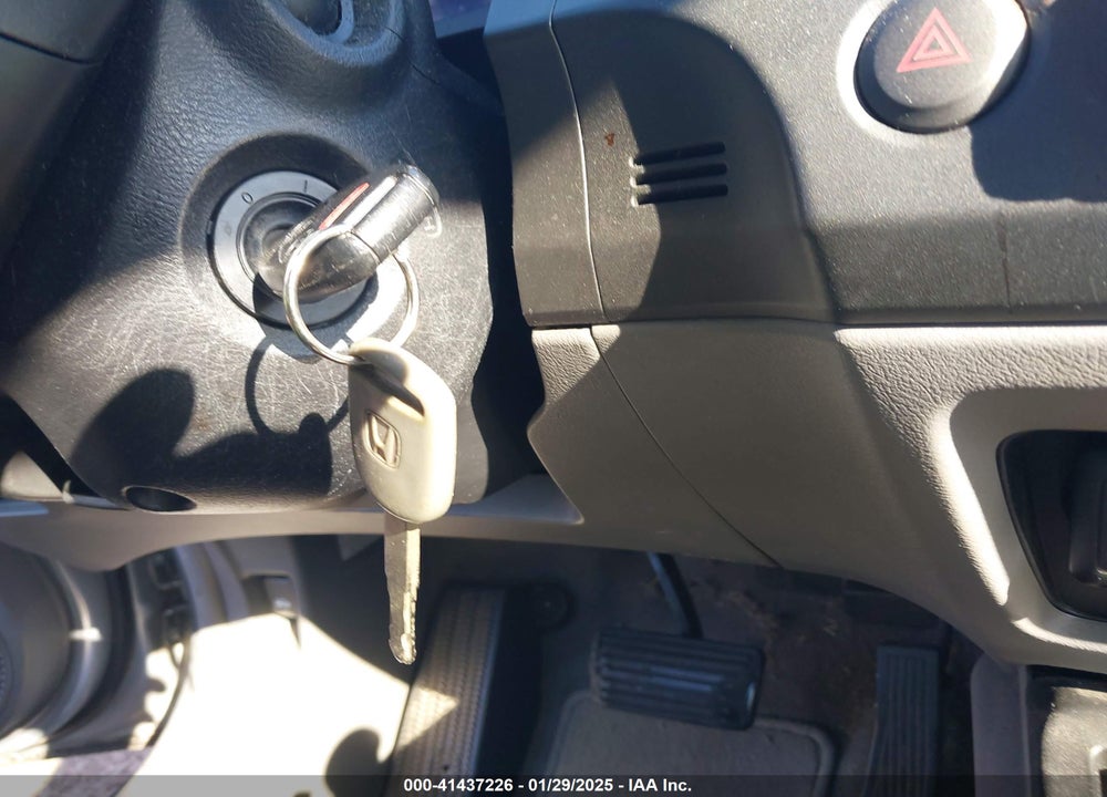 2006 HONDA CIVIC VIN: 1HGFA16596L013371