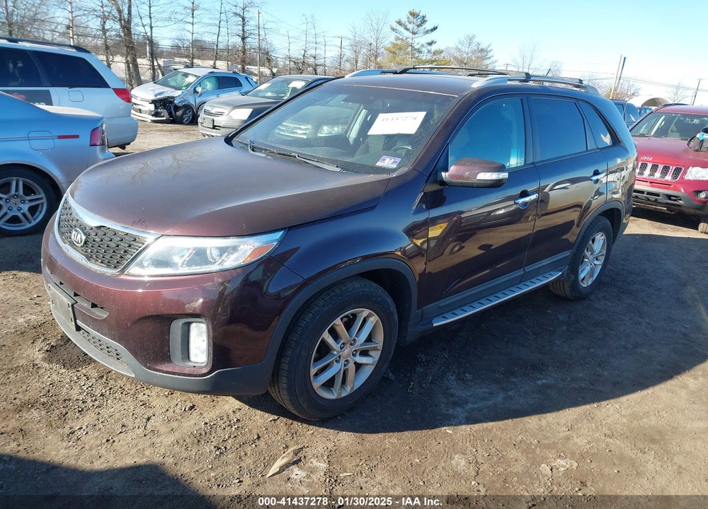 2015 KIA SORENTO LX VIN: 5XYKT4A67FG578934