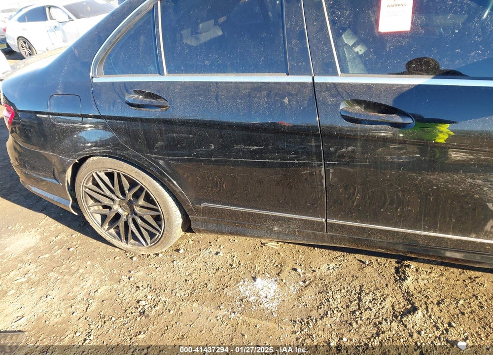 2009 MERCEDES-BENZ C 300 VIN: WDDGF81X29R069374