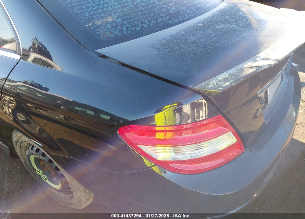 2009 MERCEDES-BENZ C 300 VIN: WDDGF81X29R069374