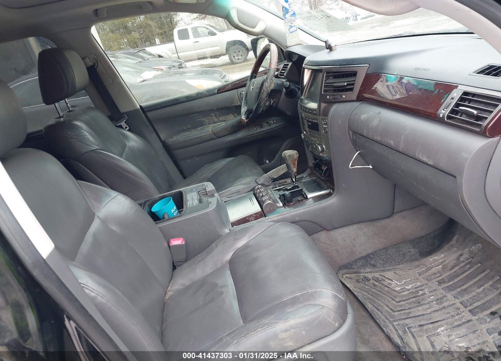 2010 LEXUS LX 570 VIN: JTJHY7AX1A4042720