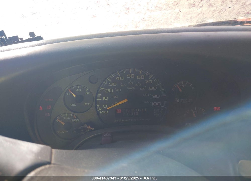 1998 CHEVROLET CHEVY VAN G1500 VIN: 1GCFG15WXW1000552
