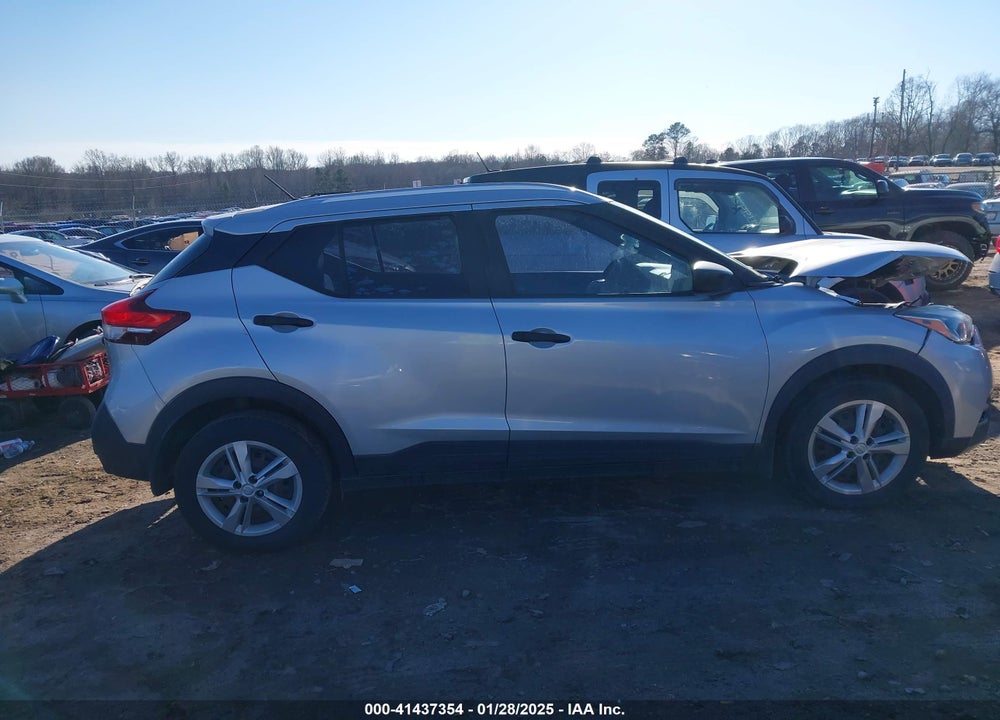 2019 NISSAN KICKS S VIN: 3N1CP5CU5KL557063