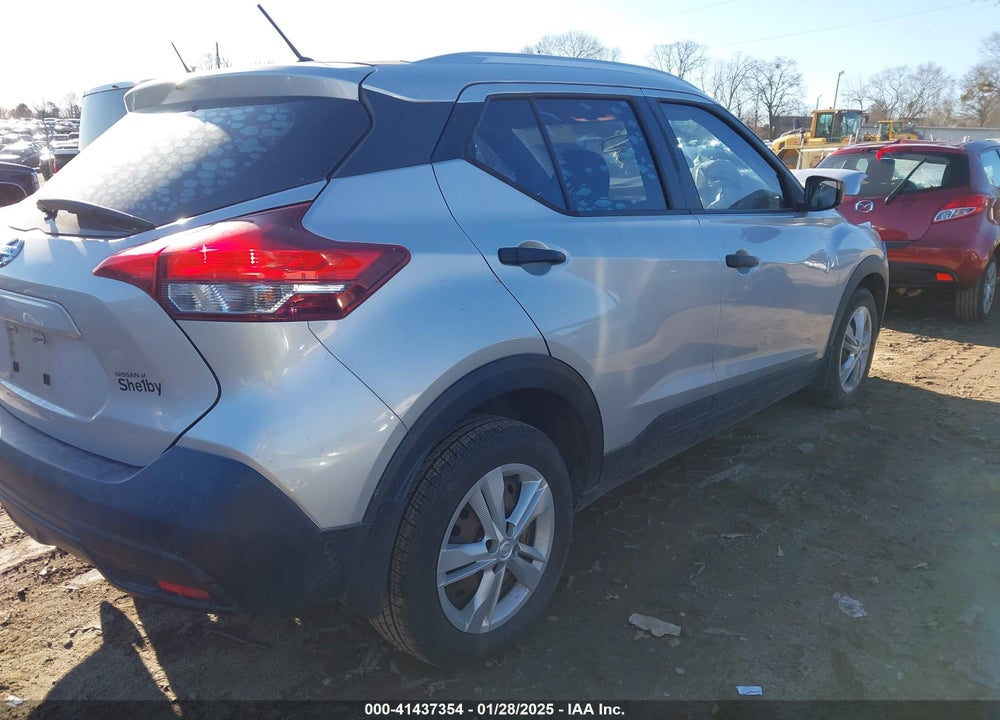 2019 NISSAN KICKS S VIN: 3N1CP5CU5KL557063