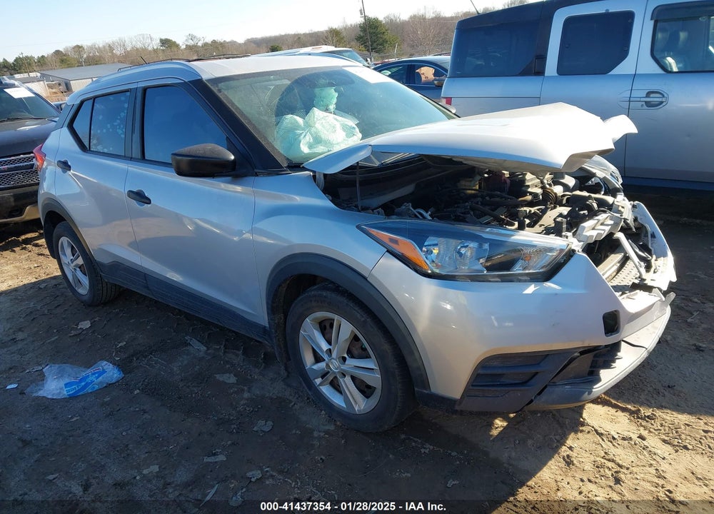 2019 NISSAN KICKS S VIN: 3N1CP5CU5KL557063