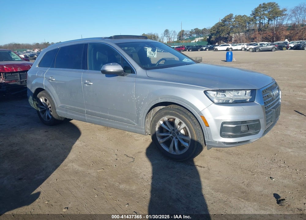 2017 AUDI Q7 3.0T PREMIUM VIN: WA1LAAF77HD011466