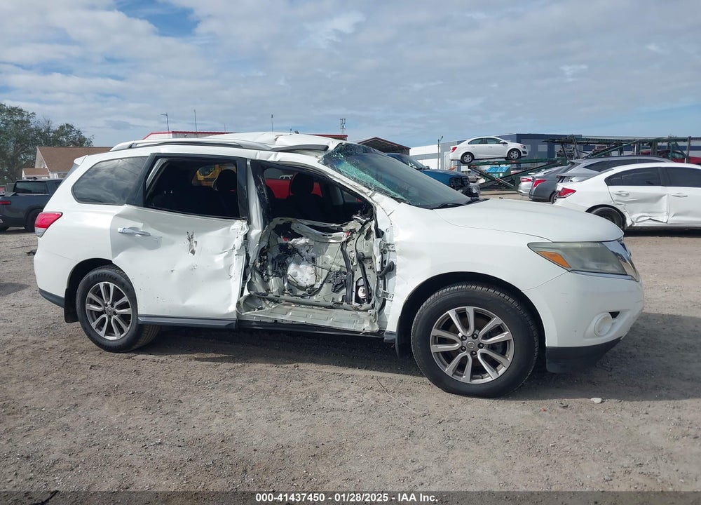 2015 NISSAN PATHFINDER S VIN: 5N1AR2MN6FC647842