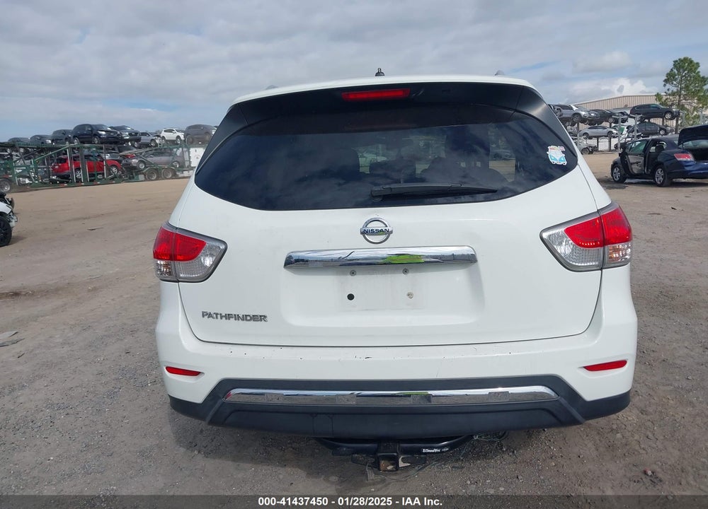 2015 NISSAN PATHFINDER S VIN: 5N1AR2MN6FC647842