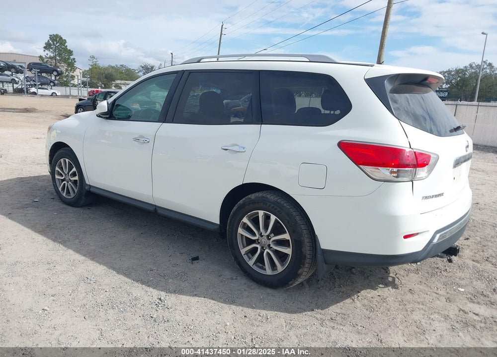 2015 NISSAN PATHFINDER S VIN: 5N1AR2MN6FC647842