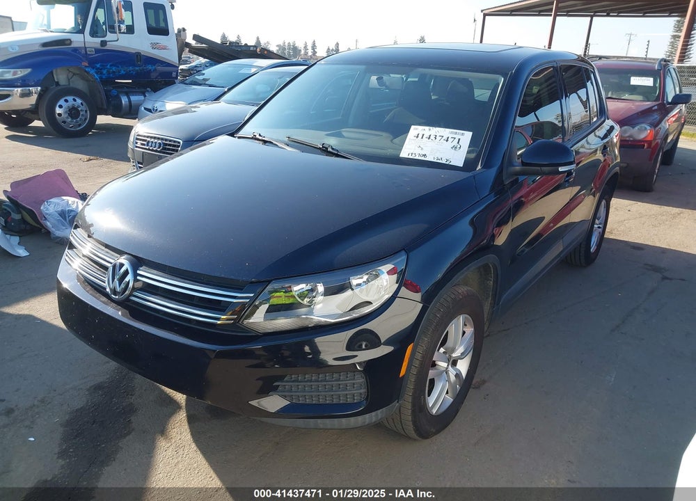 2013 VOLKSWAGEN TIGUAN S VIN: WVGAV7AX6DW557987