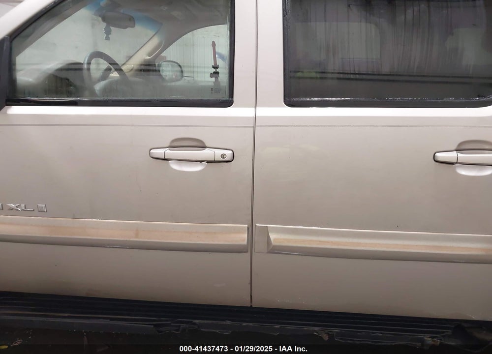 2007 GMC YUKON XL 1500 SLT VIN: 1GKFK16347J305277