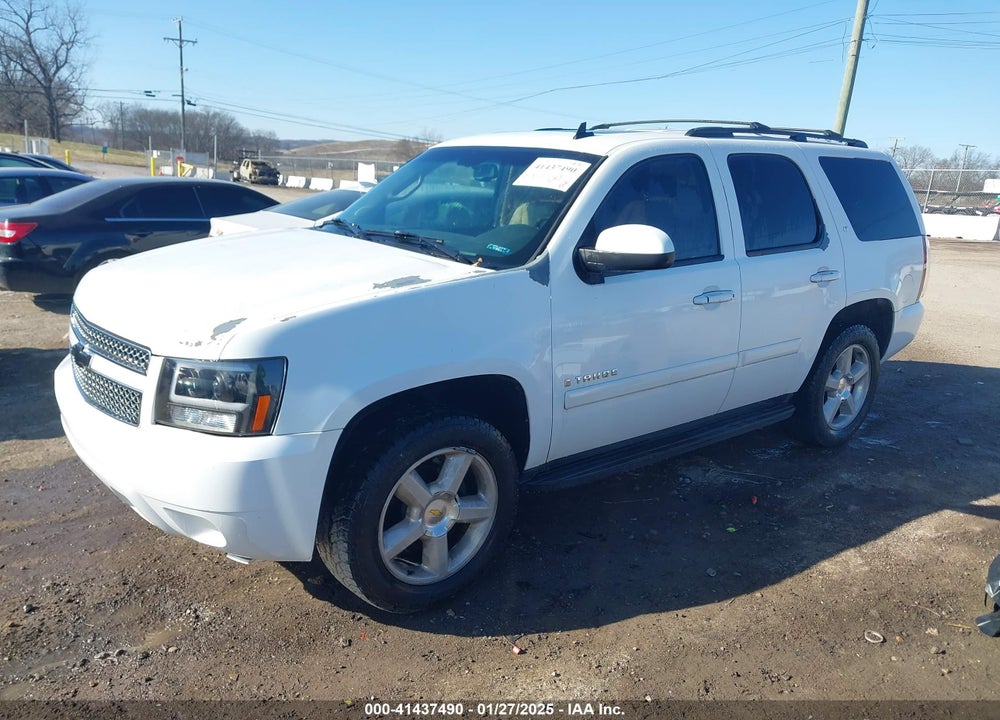 2008 CHEVROLET TAHOE LT W/3LT VIN: 1GNFC13078J137307