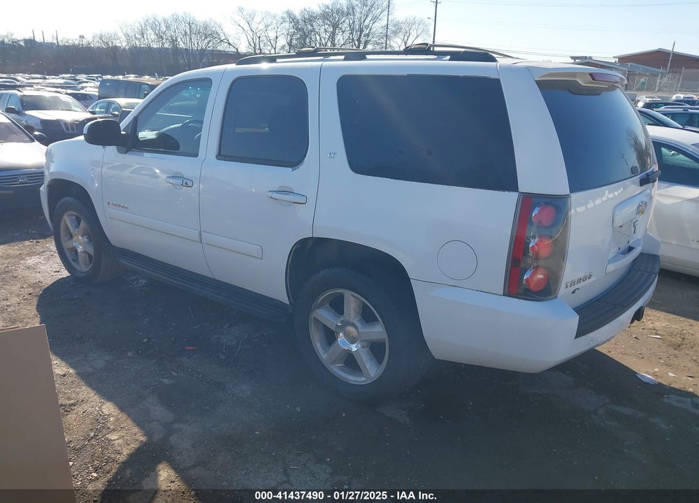 2008 CHEVROLET TAHOE LT W/3LT VIN: 1GNFC13078J137307