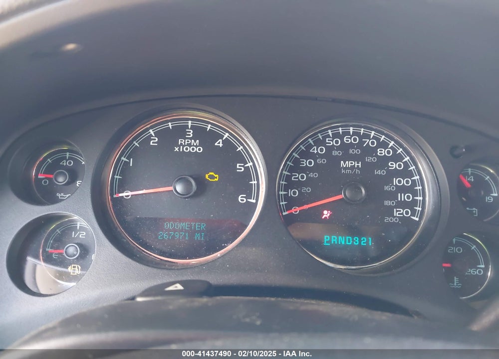 2008 CHEVROLET TAHOE LT W/3LT VIN: 1GNFC13078J137307