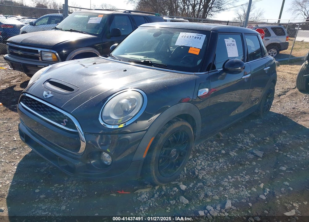 2015 MINI HARDTOP VIN: WMWXU3C52F2B56517