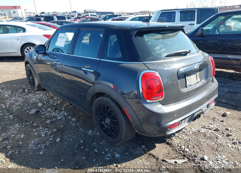 2015 MINI HARDTOP VIN: WMWXU3C52F2B56517