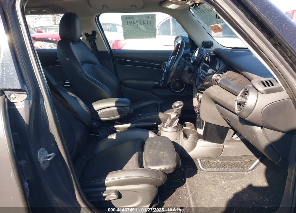 2015 MINI HARDTOP VIN: WMWXU3C52F2B56517