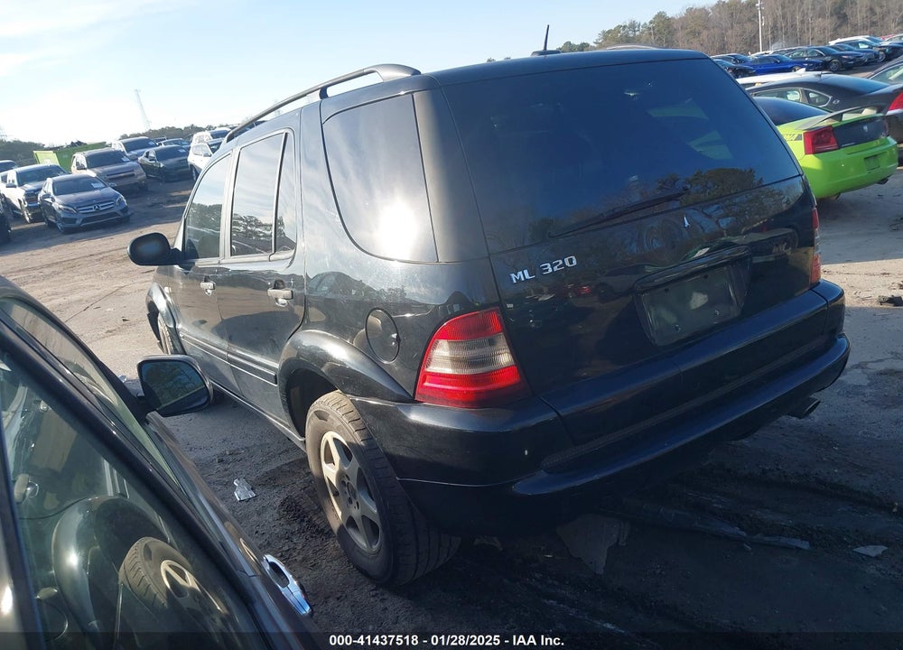 2001 MERCEDES-BENZ ML 320 VIN: 4JGAB54E51A282080