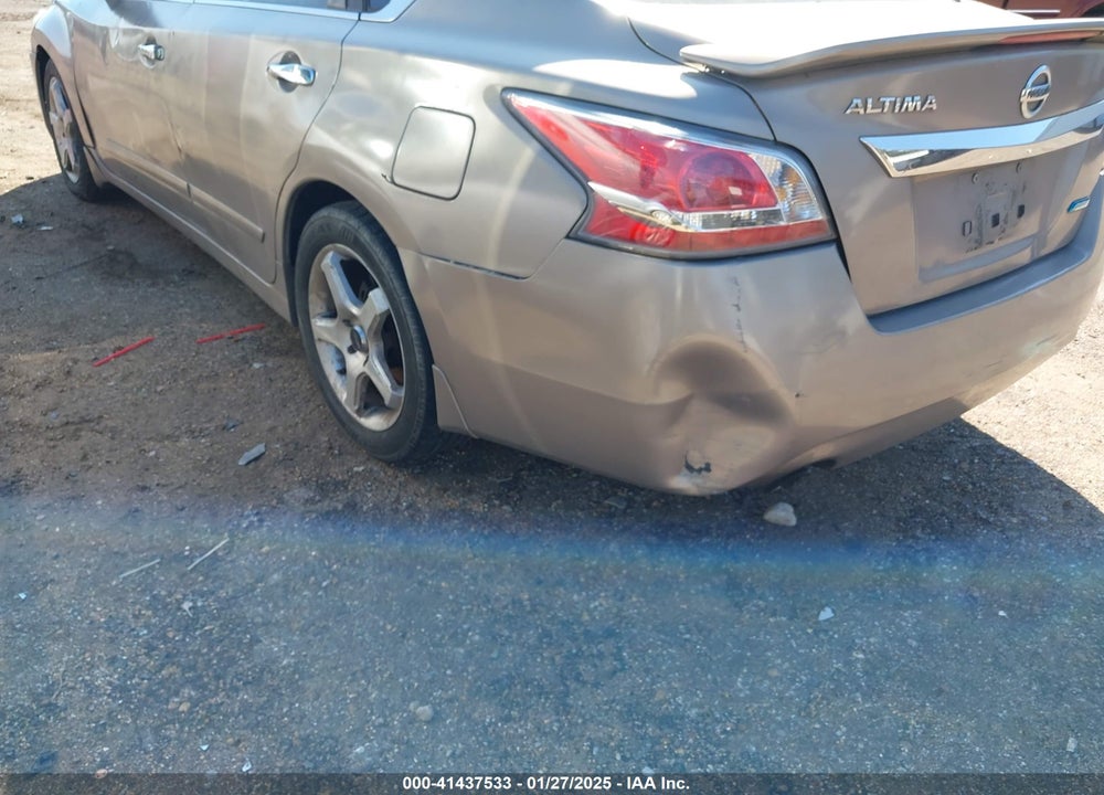 2013 NISSAN ALTIMA VIN: 1N4AL3AP7DN465348