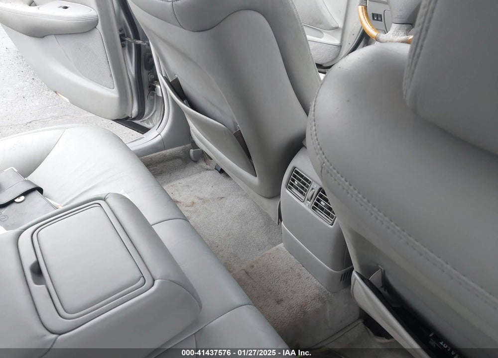 2005 LEXUS ES 330 VIN: JTHBA30G655065237