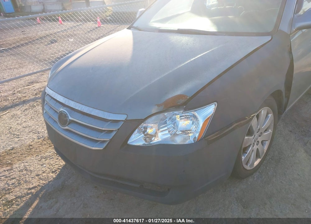 2005 TOYOTA AVALON XLS VIN: 4T1BK36B85U032056