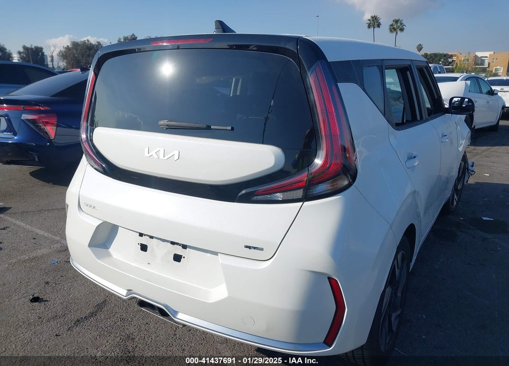 2023 KIA SOUL VIN: KNDJ53AU4P7852202