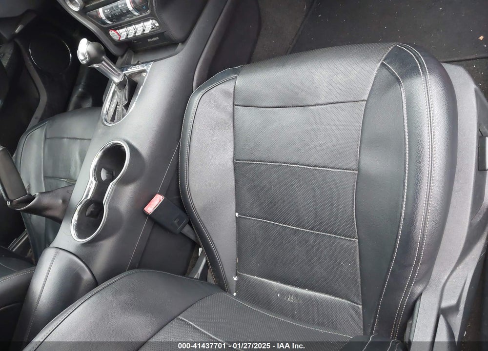 2015 FORD MUSTANG VIN: 1FATP8UH5F5392644