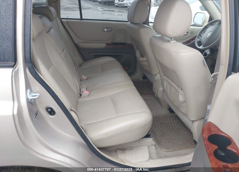 2007 TOYOTA HIGHLANDER LIMITED V6 VIN: JTEDP21A770145896