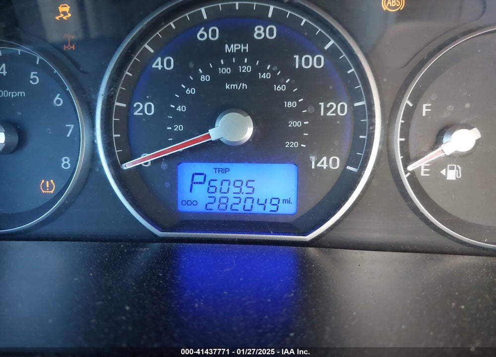2011 HYUNDAI SANTA FE GLS VIN: 5XYZGDAB0BG013063