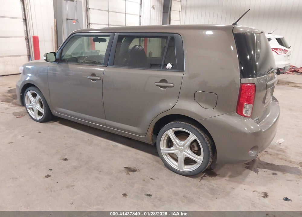 2012 SCION XB VIN: JTLZE4FE8CJ005033
