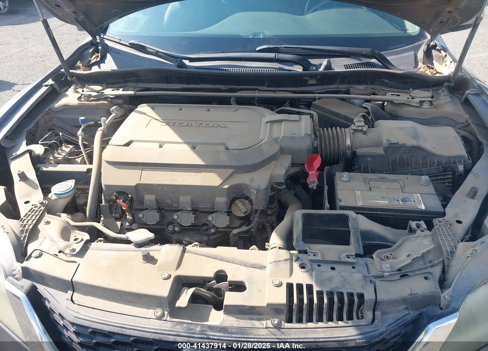 2015 HONDA ACCORD VIN: 1HGCT2A83FA005010