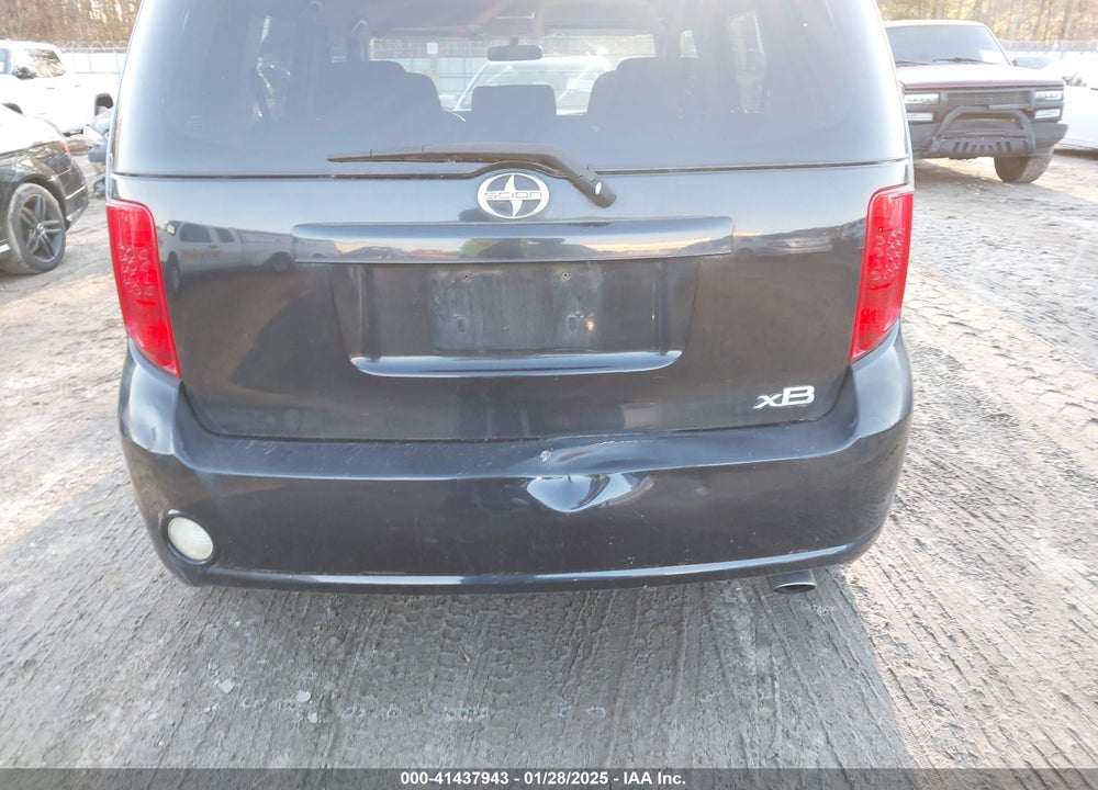 2009 SCION XB VIN: JTLKE50E691061013
