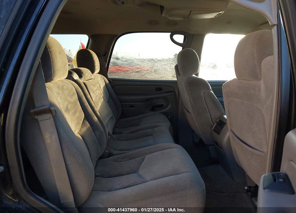 2004 CHEVROLET TAHOE LS VIN: 1GNEK13ZX4J243371