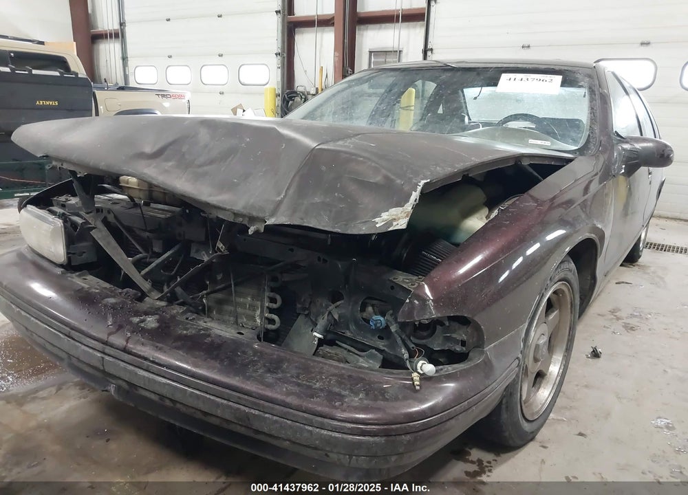 1996 CHEVROLET CAPRICE / IMPALA CLASSIC SS VIN: 1G1BL52PXTR177137