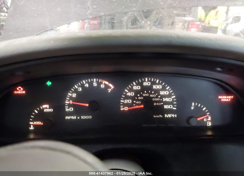 1996 CHEVROLET CAPRICE / IMPALA CLASSIC SS VIN: 1G1BL52PXTR177137