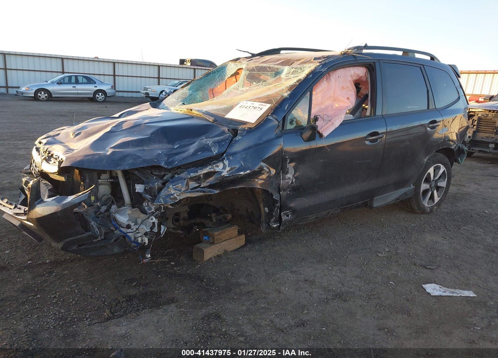 2018 SUBARU FORESTER 2.5I PREMIUM VIN: JF2SJAGC1JH617844