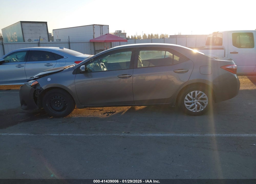 2017 TOYOTA COROLLA VIN: 5YFBURHE6HP570457