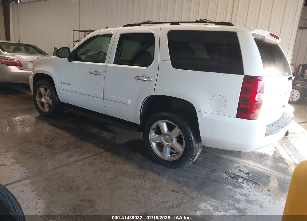2007 CHEVROLET TAHOE VIN: 1GNFK13047J352127