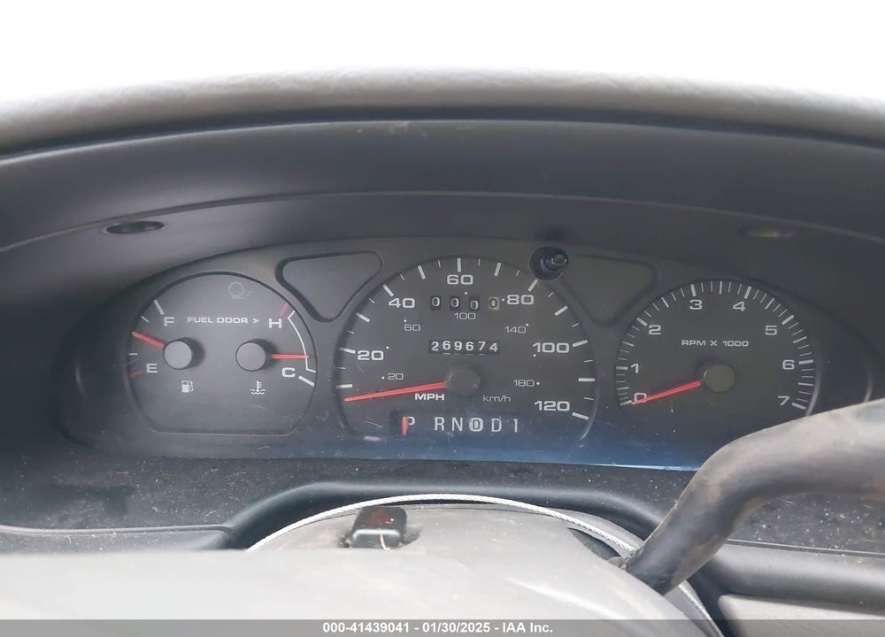 2002 FORD TAURUS SES VIN: 1FAFP55282G259719