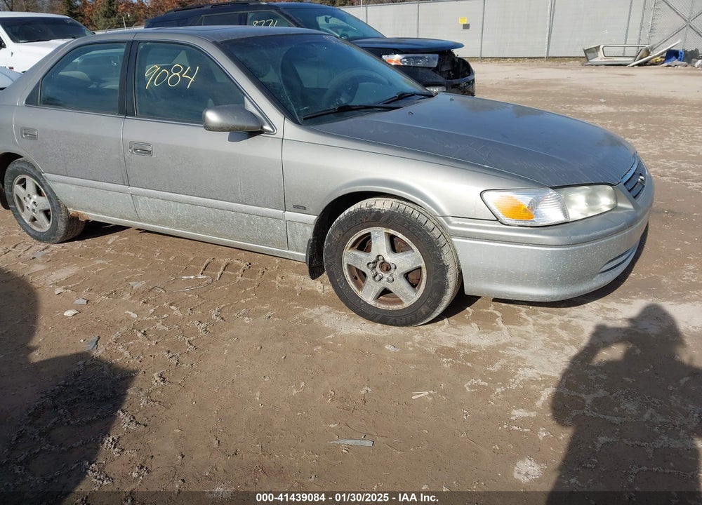 2001 TOYOTA CAMRY LE VIN: JT2BG22K310548485
