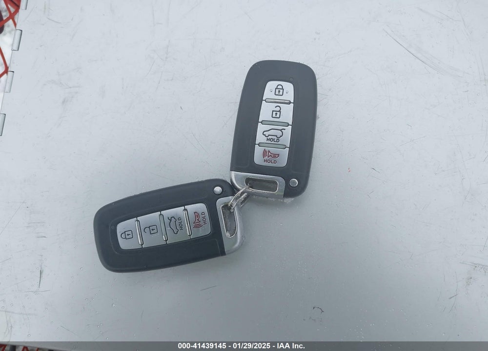 2015 HYUNDAI SONATA HYBRID VIN: KMHEC4A40FA131045