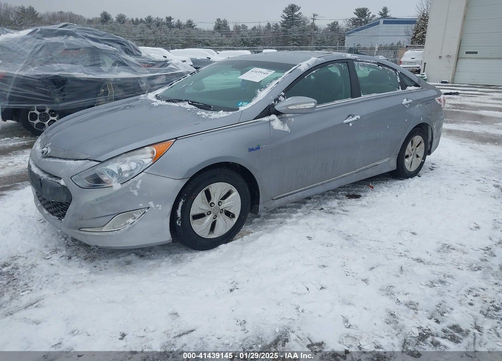 2015 HYUNDAI SONATA HYBRID VIN: KMHEC4A40FA131045